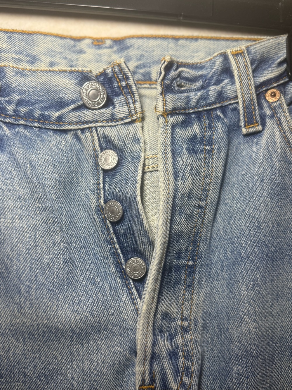 Vintage Levi's Women's 501 Light Jeans 30x30 Made in the USA El Paso Texas 1998 - Picture 2 of 13